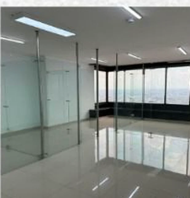Oficina corporativa en la Torre de Cali